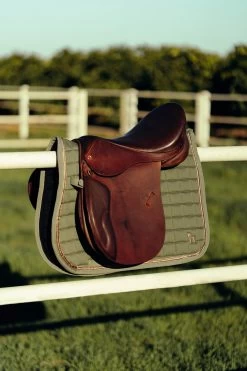 Horze Munich Vielseitigkeitsschabracke Mit Metall-Detail -Reitsportbedarf 17402 OVGR 4