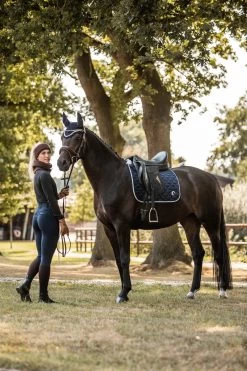 Horze Geneva Dressurschabracke Mit Kunstfell 37 Horze Geneva Dressurschabracke Mit Kunstfell -Reitsportbedarf 17436 VDB 4