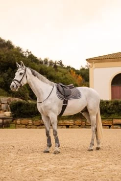 Horze Navajo Vielseitigkeitsschabracke 24 Horze Navajo Vielseitigkeitsschabracke -Reitsportbedarf 17442 060 06