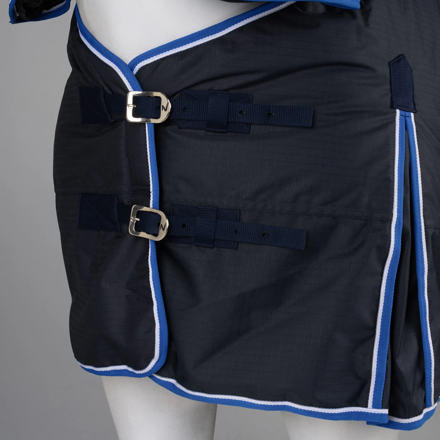 Horze Glasgow Regendecke Mit Halsteil, 400g 5 Horze Glasgow Regendecke Mit Halsteil, 400g – Bild 3