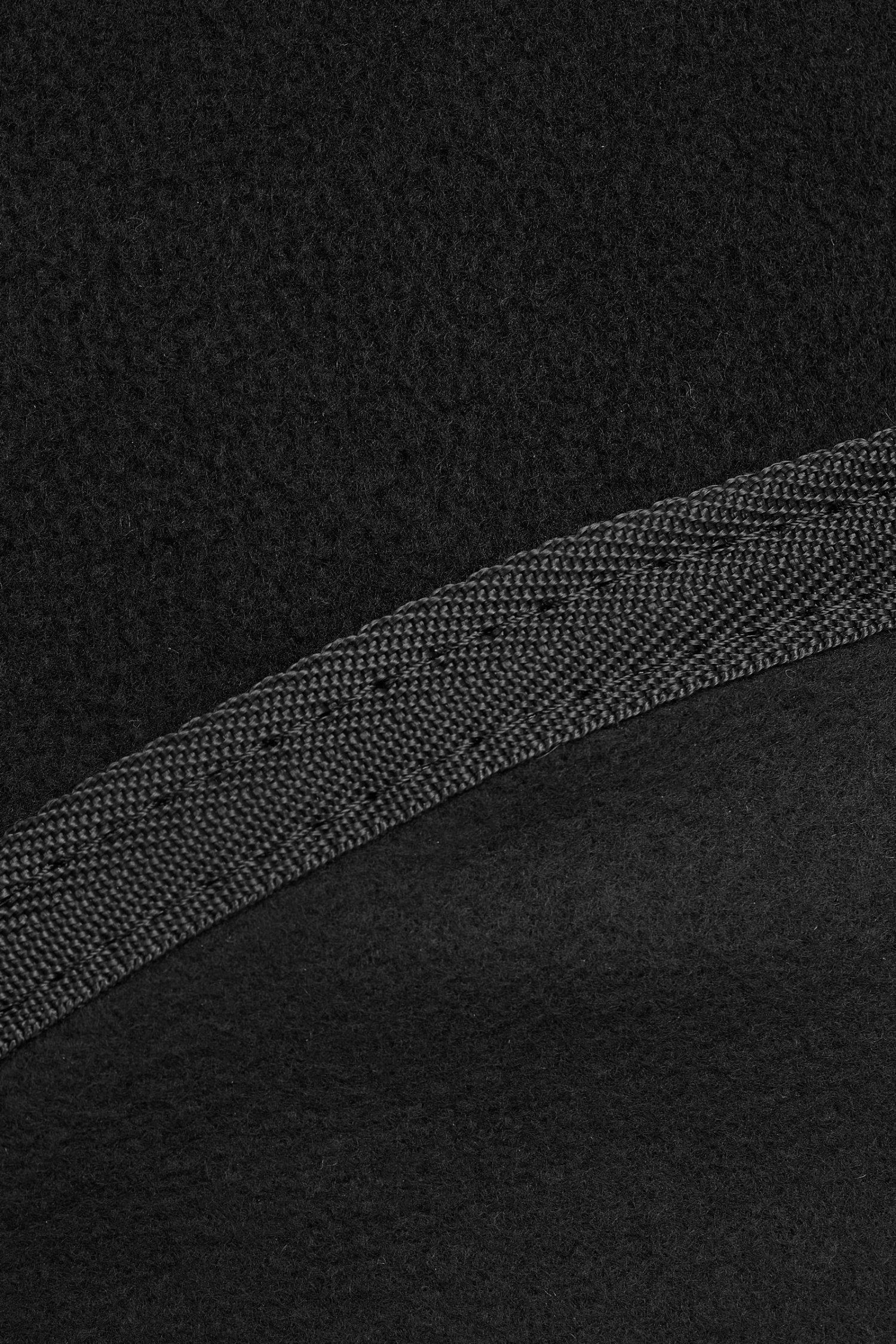 Horze Noir Fleece Ausreitdecke 6 Horze Noir Fleece Ausreitdecke – Bild 4