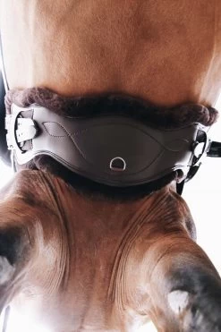 Kentucky Horsewear Anatomischer Lammfell Gurtschoner -Reitsportbedarf 338010 BR 3