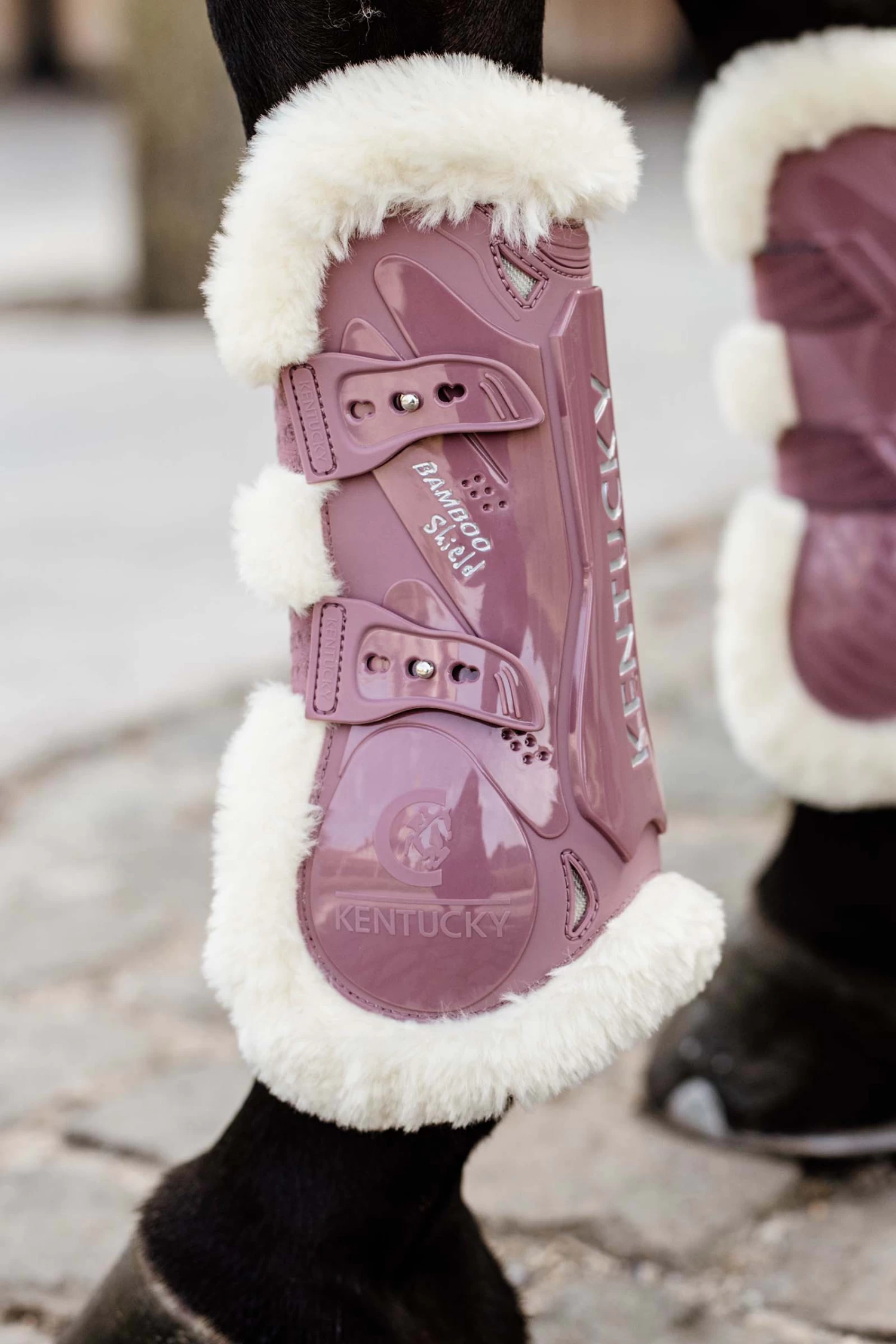 Kentucky Horsewear Bamboo Elastik Gamaschen Mit Veganem Lammfell 22 Kentucky Horsewear Bamboo Elastik Gamaschen Mit Veganem Lammfell – Bild 20